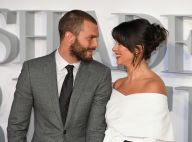 Jamie Dornan amoureux face à Dakota Johnson solitaire et Rita Ora sexy