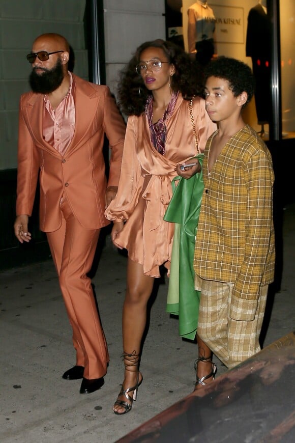 Solange Knowles, son mari Alan Ferguson et son fils Daniel Julez Smith Jr dans les rues de Midtown Manhattan à New York le 5 septembre 2016