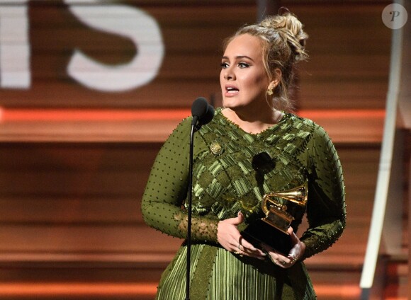 Adele à la 59ème soirée annuelle des Grammy Awards au Staples Center de Los Angeles, le 12 février 2017.