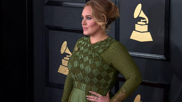 Adele à la 59e cérémonie des Grammy Awards, au Staples Center de Los Angeles, le 12 février 2017.