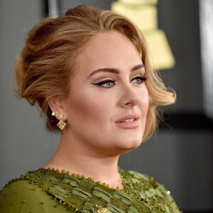 Adele à la 59ème soirée annuelle des Grammy Awards au Staples Center de Los Angeles, le 12 février 2017.