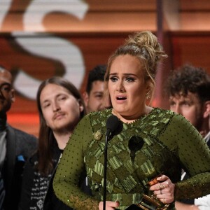 Adele à la 59ème soirée annuelle des Grammy Awards au Staples Center de Los Angeles, le 12 février 2017.