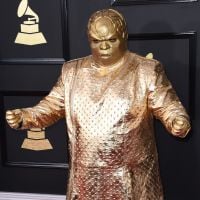 CeeLo Green : Un accoutrement ridicule aux Grammy Awards, il présente son double