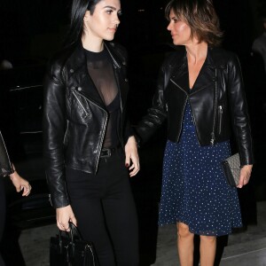 Lisa Rinna avec son mari Harry Hamlin et leurs filles Amelia et Delilah vont dîner chez "Catch" à West Hollywood. Los Angeles, le 29 décembre 2016.