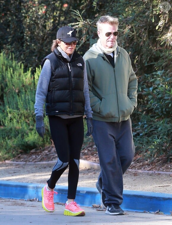 Exclusif - Lisa Rinna et son mari Harry Hamlin se baladent dans le parc TreePeople de Los Angeles, Californie, Etats-Unis, le 27 décembre 2016.