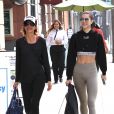 Exclusif - Lisa Rinna et sa fille Delilah Hamlin vont faire du shopping à la sortie de leur cours de gym dans le quartier Beverly Hills à Los Angeles, Californie, Etats-Unis, le 16 novembre 2016.