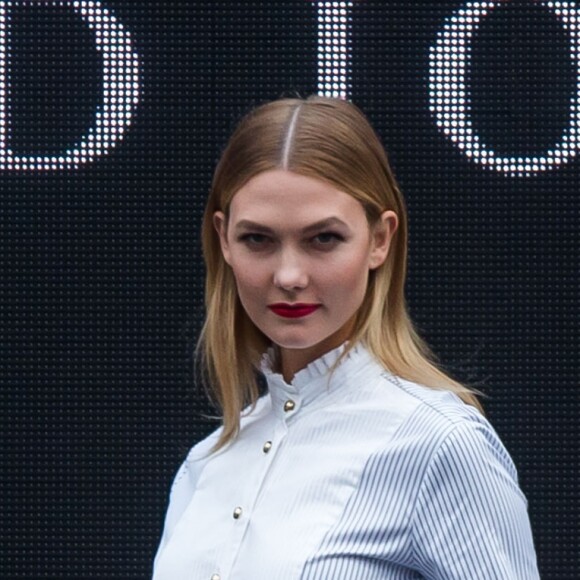 Karlie Kloss au défilé David Jones automne-hiver 2017 à Sydney, le 2 février 2017.