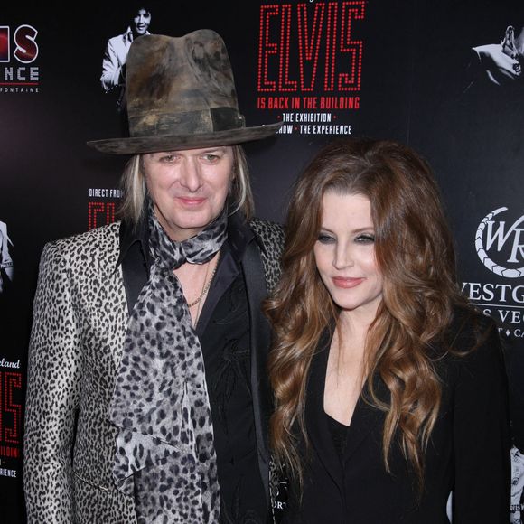 Michael Lockwood et sa femme Lisa Marie Presley - Première du spectacle musical "Elvis The Experience" à Las Vegas. Le 23 avril 2015