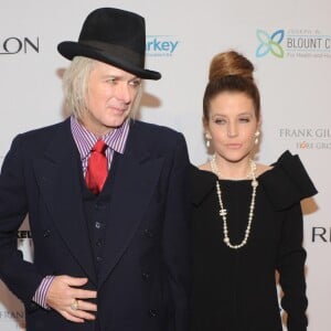 Lisa Marie Presley et Michael Lockwood - People a la soiree "Elton John AIDS Foundation" a New York le 15 octobre 2013.