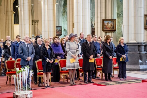 La princesse Margaretha de Luxembourg, la reine Mathilde et le roi Philippe de Belgique, la princesse Maria-Esméralda de Belgique et la princesse Léa de Belgique - La famille royale de Belgique lors de la cérémonie de l'Eucharistie en mémoire des membres défunts de la famille royale à Bruxelles. Le 17 février 2017
