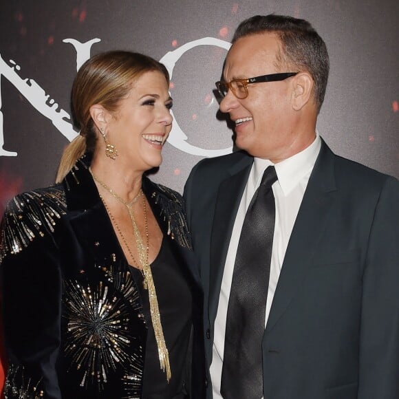 Tom Hanks et sa femme Rita Wilson à la projection de "Inferno" au DGA Theater à Los Angeles le 25 octobre 2016.