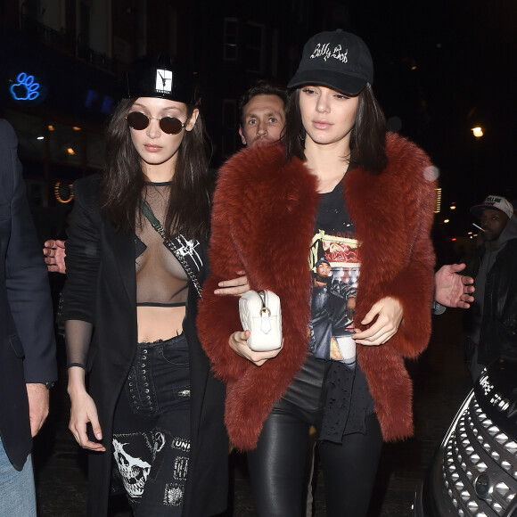 Kendall Jenner et Bella Hadid vont dîner au restaurant Sexy Fish de Londres le 18 février 2017.