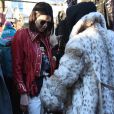Kendall Jenner fait du shopping sur le fameux marché "Portobello Road Market" de Notting Hill à Londres le 18 février 2017.