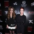 Priscilla Presley et sa fille Lisa Marie Presley à la Première du spectacle musical "Elvis The Experience" à Las Vegas. Le 23 avril 2015