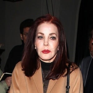 Priscilla Presley sortant après une soirée passée au Craig's à West Hollywood, le 19 janvier 2017.