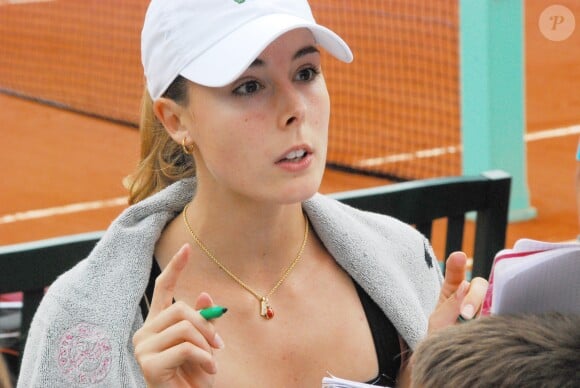 Alizé Cornet à Roland Garros en 2008.