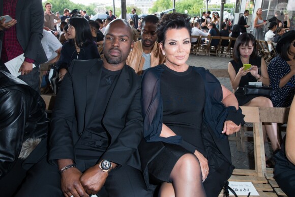 Kris Jenner et Corey Gamble - People au défilé de mode masculine Givenchy PAP Printemps / été 2016 à la Halle aux Chevaux à Paris le 26 juin 2015