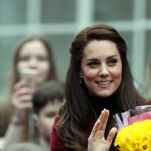 Kate Middleton, duchesse de Cambridge, en visite au Pays de Galles le 22 février 2017 pour son premier engagement en tant que marraine de l'association Action for Children, rôle qu'elle a hérité en décembre 2016 de la reine Elizabeth II.