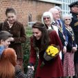Kate Middleton, duchesse de Cambridge, arrive pour découvrir le programme MIST de l'association Action for Children, dont elle est la nouvelle marraine, le 22 février 2017 au Pays de Galles.