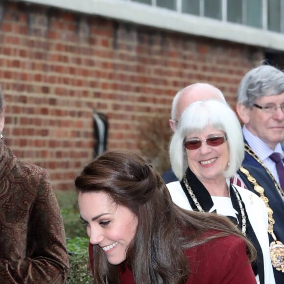 Kate Middleton, duchesse de Cambridge, arrive pour découvrir le programme MIST de l'association Action for Children, dont elle est la nouvelle marraine, le 22 février 2017 au Pays de Galles.