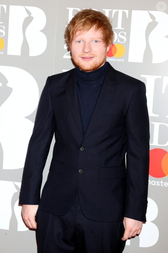 Ed Sheeran arrivant aux Brit Awards 2017 à Londres, le 22 février 2017.