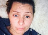 Beverley Mitchell (Sept à la maison) : Malade, elle pose au naturel...