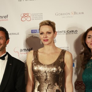 Pierre Frolla , la princesse Charlene de Monaco et Caterina Murino - Photocall de la soirée de gala de L'AMREF Flying Doctors à Monaco le 24 février 2017.