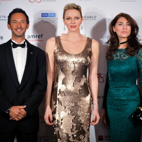 Pierre Frolla, la princesse Charlene de Monaco, Caterina Murino, Remo Girone et sa femme Victoria Zinny - Photocall de la soirée de gala de L'AMREF Flying Doctors à Monaco le 24 février 2017.