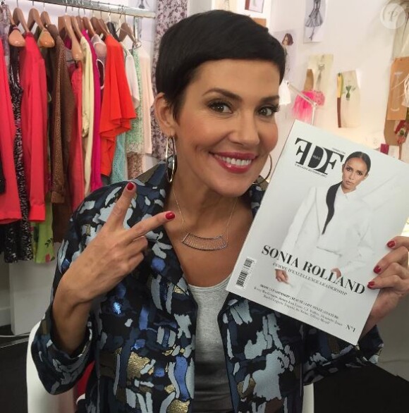 Cristina Cordula pose avec le premier numéro de FDF Paris Magazine, dont Sonia Rolland fait la couverture. Photos postée sur Instagram.