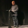 Burt Caesar lors d'une conférence au sujet du théâtre. Vidéo viméo datée de 2016.