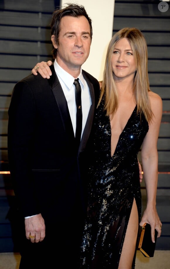 Justin Theroux et sa femme Jennifer Aniston - People à la soirée Vanity Fair en marge de la cérémonie des Oscar 2017 à Los Angeles le 26 février 2017.