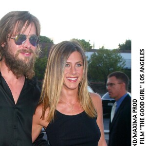 Jennifer Aniston et Brad Pitt à l'avant-première du film "The Good Girl" à Los Angeles le 8 août 2002