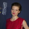Mélanie Thierry (robe Stella McCartney, bracelet Python de la maison Akillis) - Photocall de la 42ème cérémonie des Cesar à la salle Pleyel à Paris, le 24 février 2017.