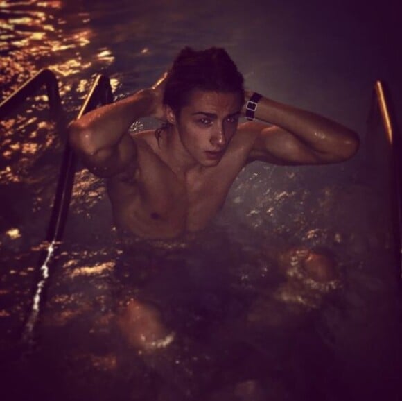 Dylan de "Koh-Lanta Cambodge" sexy dans une piscine  - Instagram, 2017