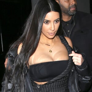 Kim Kardashian à la sortie du restaurant Craig à West Hollywood, le 2 mars 2017.