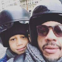 JoeyStarr : Virées en scooter avec ses adorables fils, casqués et stylés