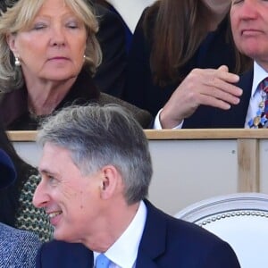 Le prince William, duc de Cambridge, Kate Middleton, duchesse de Cambridge, Philip Hammond et la comtesse Sophie de Wessex lors de l'inauguration le 9 mars 2017 à Londres d'un mémorial rendant hommage aux services rendus au péril de leur vie par les personnels de l'armée britannique et les civils de la Défense lors de la Guerre du Golfe et des conflits armés en Irak et en Afghanistan.