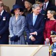 Le prince William, duc de Cambridge, Kate Middleton, duchesse de Cambridge, Philip Hammond et la comtesse Sophie de Wessex lors de l'inauguration le 9 mars 2017 à Londres d'un mémorial rendant hommage aux services rendus au péril de leur vie par les personnels de l'armée britannique et les civils de la Défense lors de la Guerre du Golfe et des conflits armés en Irak et en Afghanistan.