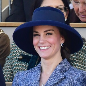 Kate Middleton, duchesse de Cambridge, lors de l'inauguration le 9 mars 2017 à Londres d'un mémorial rendant hommage aux services rendus au péril de leur vie par les personnels de l'armée britannique et les civils de la Défense lors de la Guerre du Golfe et des conflits armés en Irak et en Afghanistan.