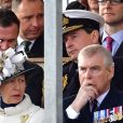Le prince Harry, la princesse Anne et le prince Andrew lors de l'inauguration le 9 mars 2017 à Londres d'un mémorial rendant hommage aux services rendus au péril de leur vie par les personnels de l'armée britannique et les civils de la Défense lors de la Guerre du Golfe et des conflits armés en Irak et en Afghanistan.