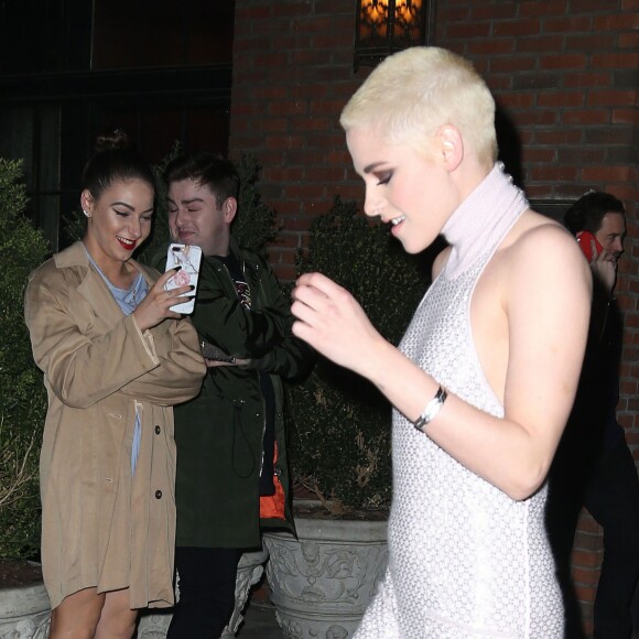 Kristen Stewart à la sortie de l'hôtel Bowery à New York, le 9 mars 2017