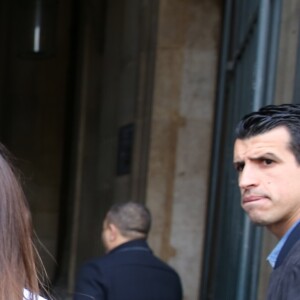 Victoria Beckham, son fils Brooklyn et Sonia Ben Ammar arrivent au Musée du Louvre à Paris. Le 11 mars 2017.