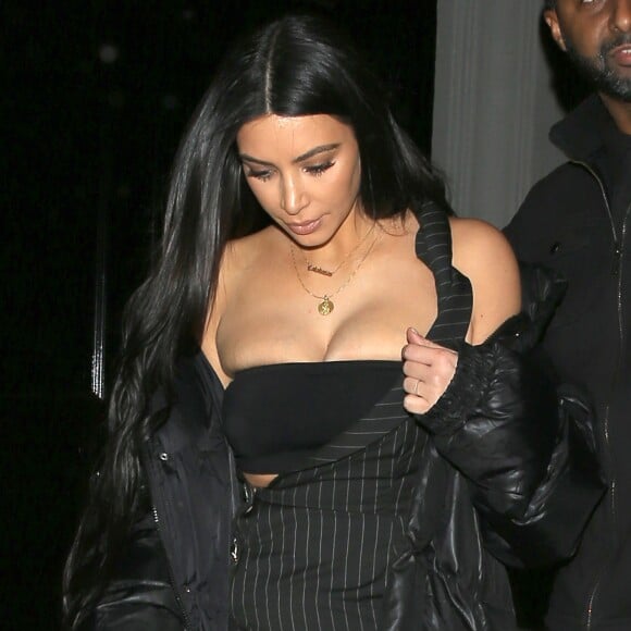 Kim Kardashian à la sortie du restaurant Craig à West Hollywood, le 2 mars 2017.
