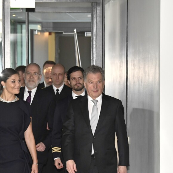 La princesse Victoria de Suède le 13 mars 2017 lors d'une réception à l'ambassade de Finlande à Stockholm en présence du présidant Sauli Niinisto après une cérémonie de commémoration.