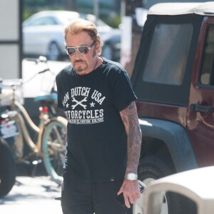Exclusif - De retour de sa virée à moto sur les traces de "Easy Rider", Johnny Hallyday se rend à son cours de sport à Los Angeles. Le 6 octobre 2016