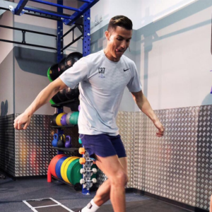 Cristiano Ronaldo inaugurait le 13 mars 2017 la salle de sport CR7 Crunch Fitness à Madrid. Photo Instagram.