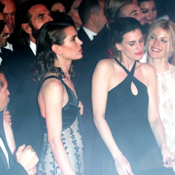 Charlotte Casiraghi, Juliette Maillot et Mona Walravens - 63ème Bal de la Rose sur le thème de la Sécession Viennoise, imaginé par K.Lagerfeld au profit de la Fondation Princesse Grace dans la Salle des Etoiles au Sporting Monte Carlo à Monaco, le 18 mars 2017. © Pierre Villard / Palais Princier / SBM via Bestimage