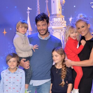 Elodie Gossuin, Bertrand Lacherie et leurs 4 enfants Rose Lacherie, Jules Lacherie, Joséphine Lacherie, Léonard Lacherie - 25e anniversaire de Disneyland Paris à Marne-La-Vallée le 25 mars 2017 © Veeren Ramsamy / Bestimage