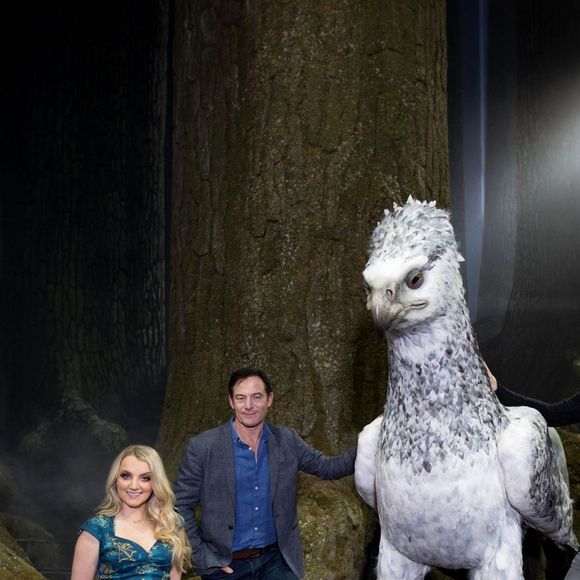 Evanna Lynch, Jason Issacs, James et Oliver Phelps lors de la preview de la Forêt Interdite dans le Warner Bros. Studio Tour London - The Making of Harry Potter, près de Londres, le 8 mars 2017.