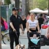 Ice-T, son épouse Coco, leur fille Chanel Nicole Marrow et leur chien à Miami, le 18 Janvier 2017.
